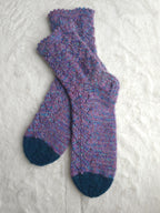 Violet knitted woolen socks with blue toe. Foot size 26cm